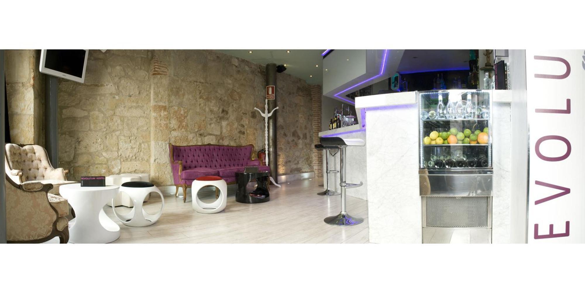 Albergue Revolutum Hostel Salamanca Ngoại thất bức ảnh