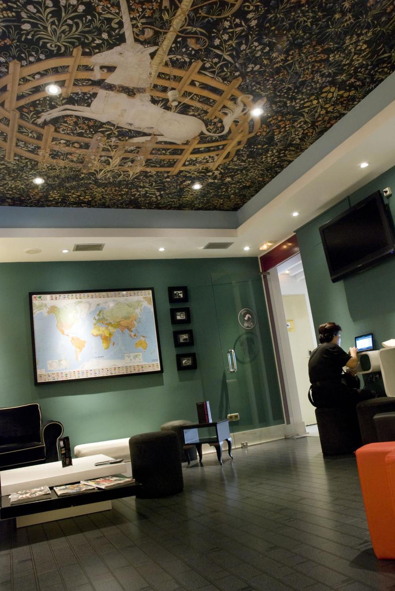 Albergue Revolutum Hostel Salamanca Ngoại thất bức ảnh