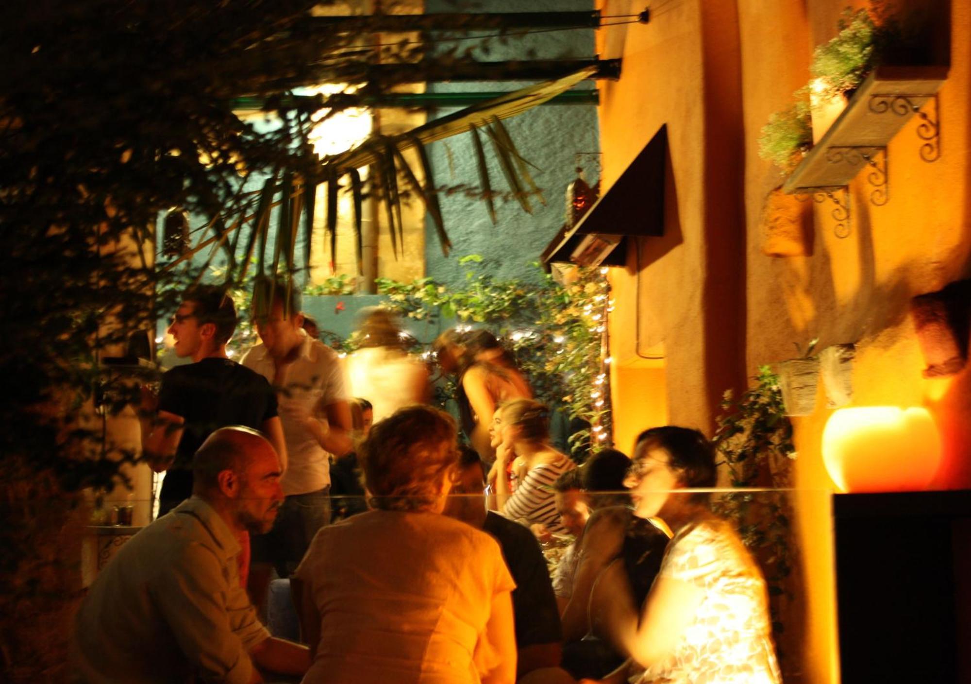 Albergue Revolutum Hostel Salamanca Ngoại thất bức ảnh