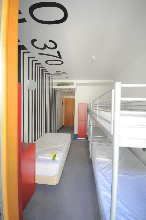 Albergue Revolutum Hostel Salamanca Phòng bức ảnh