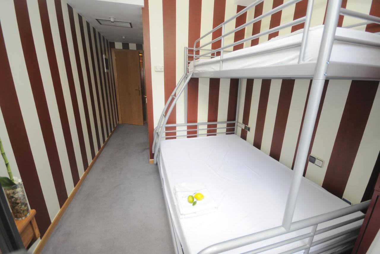Albergue Revolutum Hostel Salamanca Phòng bức ảnh